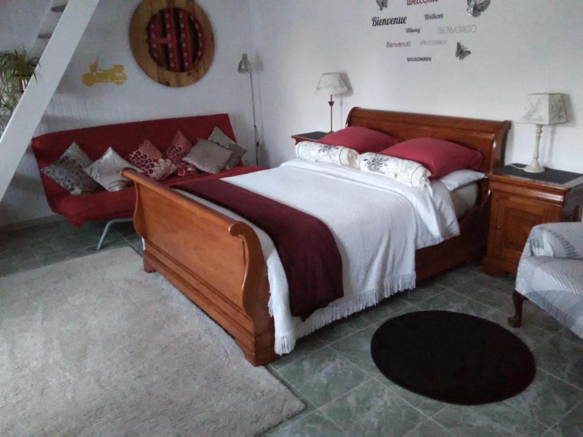 Four Chimneys Apartment Treffrin Ngoại thất bức ảnh